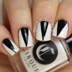 Trendy Triangles nail art design 10803009_1507530276166448_1399951424_n