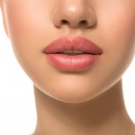 GET ATTRACTIVE LIPS NATURALLY.