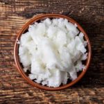 07_coconutoil_Ingredients-to-Avoid-If-You-Have-Acne_257974082_MaraZe-380×254