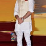 fawad-khan-white-kurta-pajama-with-waist-coat-bp3138__33309_zoom-711×1280